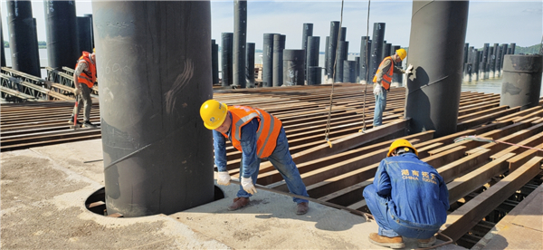 湖南拓天路橋工程機(jī)械有限公司,湖南路橋設(shè)施設(shè)計(jì),湖南路橋設(shè)施銷售,路橋建設(shè)