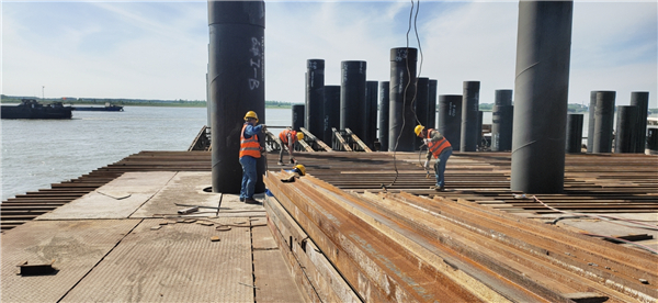 湖南拓天路橋工程機(jī)械有限公司,湖南路橋設(shè)施設(shè)計(jì),湖南路橋設(shè)施銷售,路橋建設(shè)